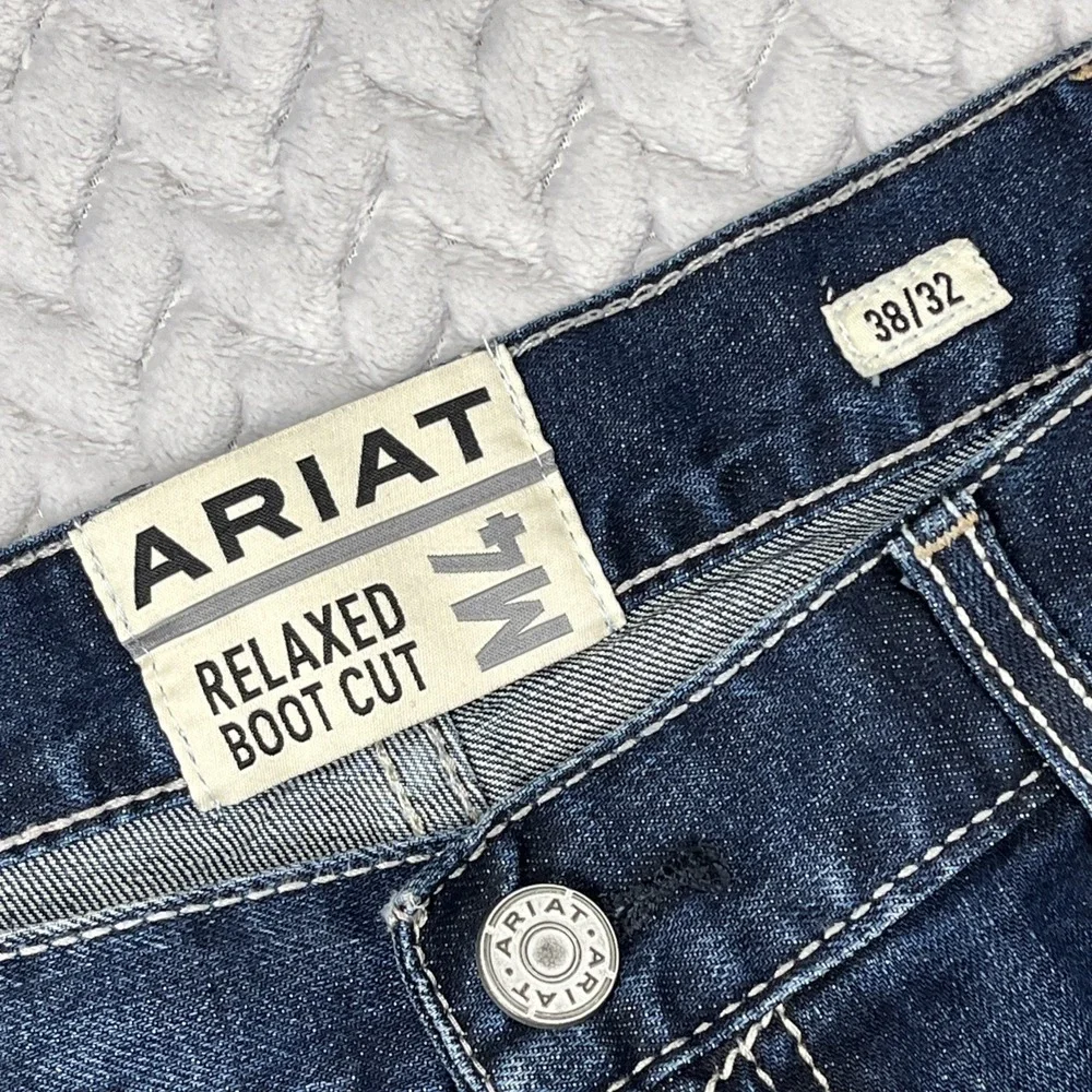 Ariat Jeans 38x32 M4 Low Rise Boot Cut Work Jeans Denim Med Wash EUC
